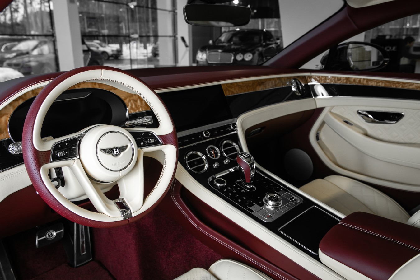 LADY`S COLLECTION SPB - изображение New-Continental-GT_017 на luxuryselection.ru!