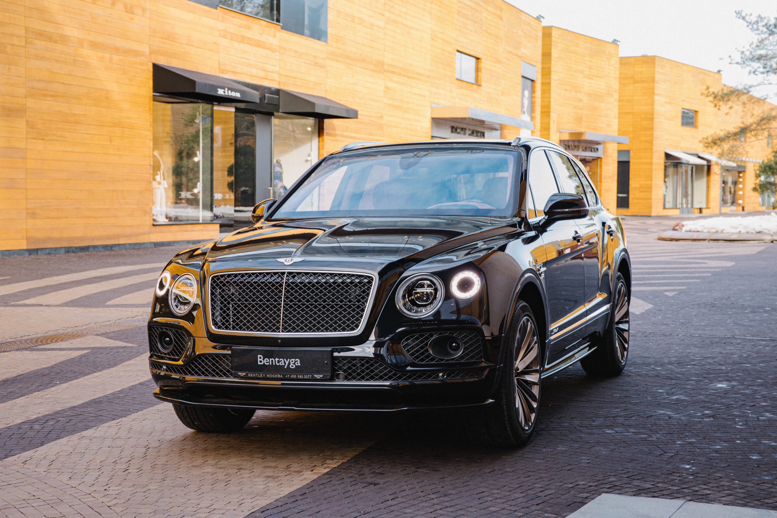 ВАШЕ ПРЕИМУЩЕСТВО НА BENTLEY BENTAYGA - изображение POLO8129-min-1-scaled на luxuryselection.ru!