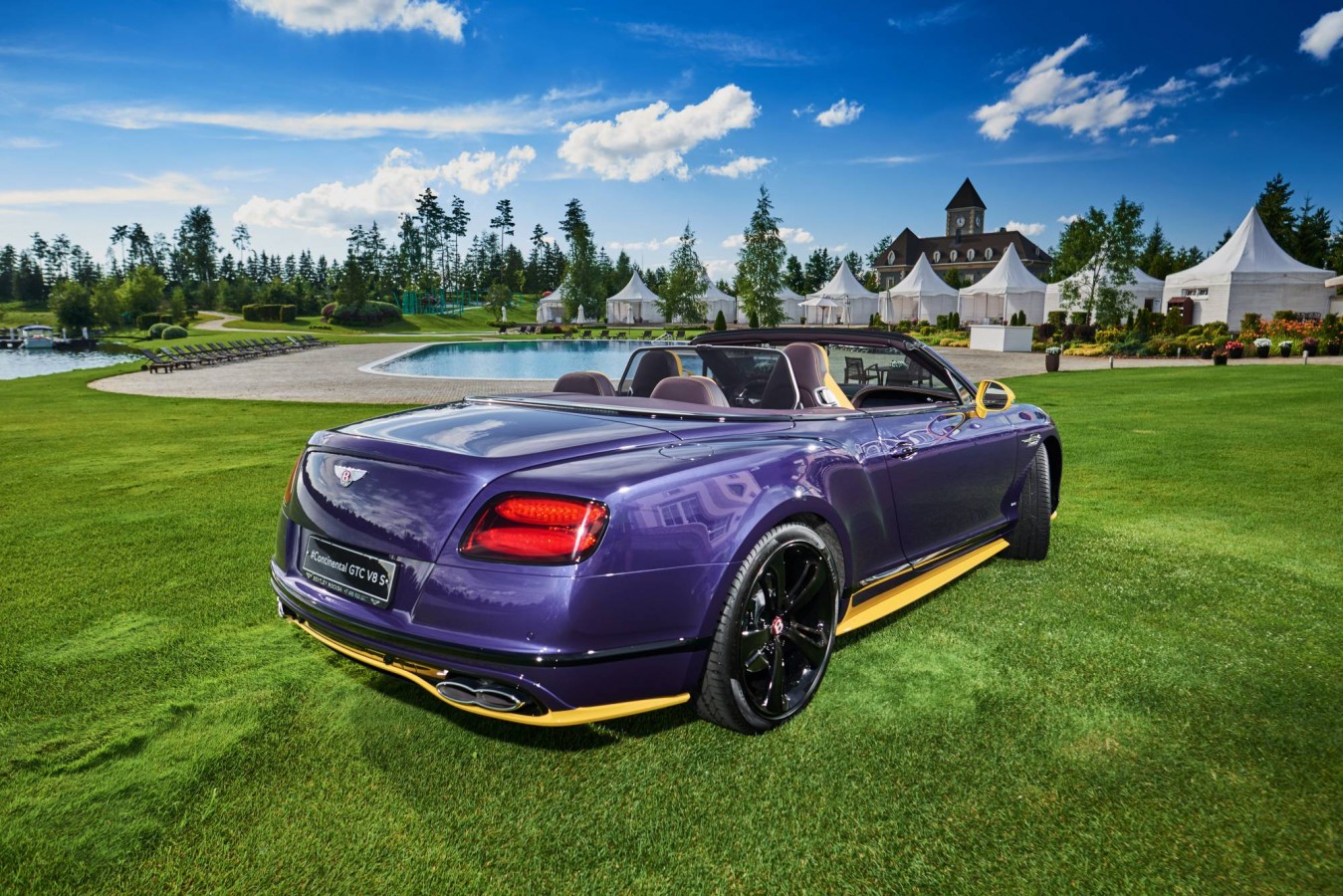 ПРОДЛИТЕ УДОВОЛЬСТВИЕ ЛЕТНЕГО СЕЗОНА! С BENTLEY GT CONVERTIBLE - изображение STO_5014 на luxuryselection.ru!