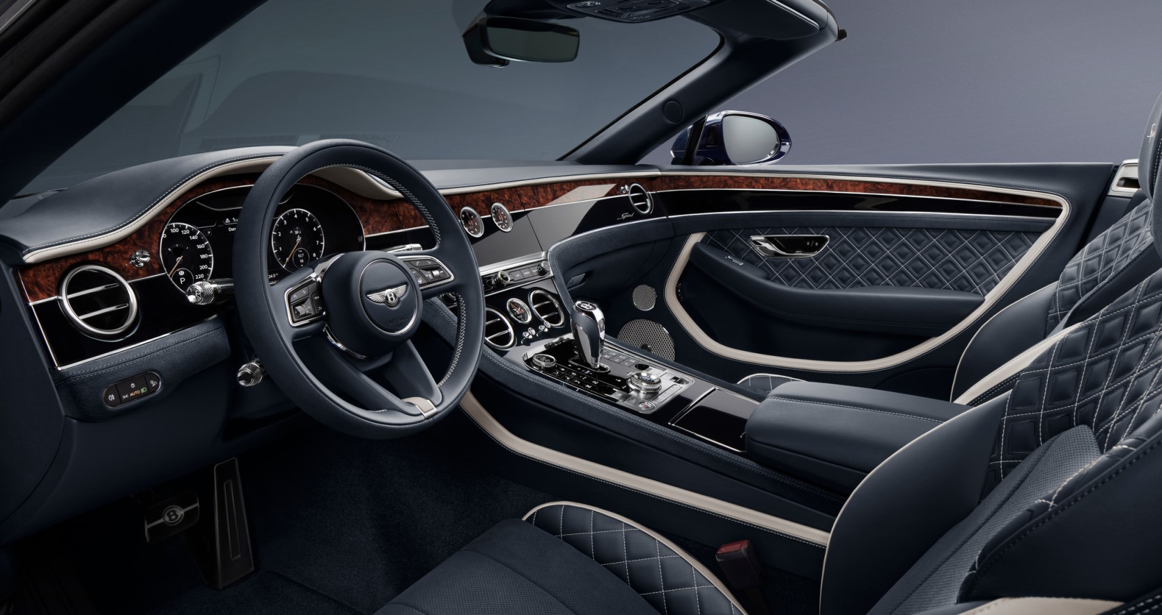 BENTLEY CONTINENTAL GTC SPEED - изображение jpeg-Imagery_Continental-GT-Speed-Convertible_22MY_Continental-GT-Convertible-Speed-22MY-Cabin-1 на luxuryselection.ru!