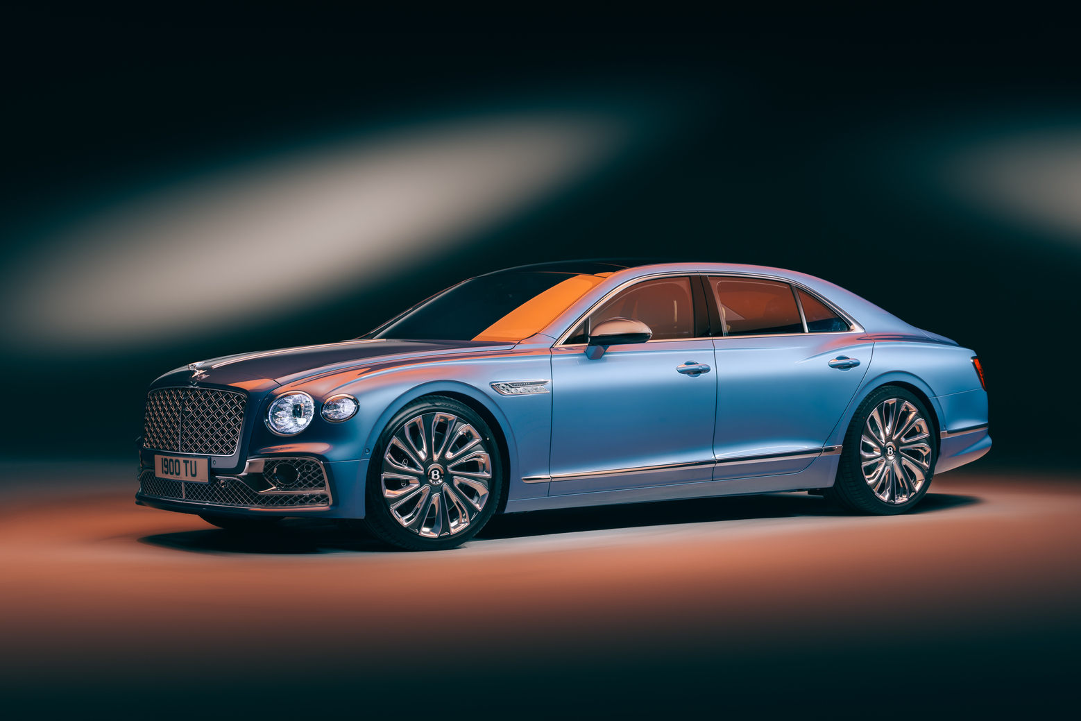 BENTLEY FLYING SPUR MULLINER - изображение jpeg-Imagery_Flying-Spur-Mulliner_Flying-Spur-W12-Mulliner-Front-7-8-1 на luxuryselection.ru!