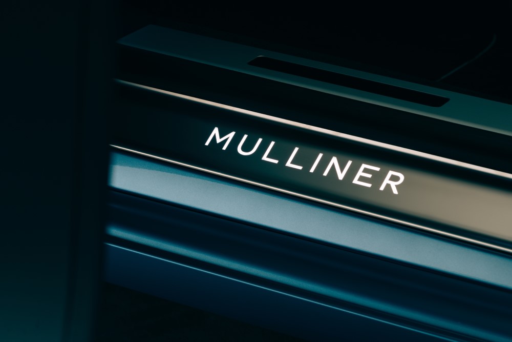 BENTLEY FLYING SPUR MULLINER - изображение jpeg-Imagery_Flying-Spur-Mulliner_Flying-Spur-W12-Mulliner-Treadplate-2 на luxuryselection.ru!