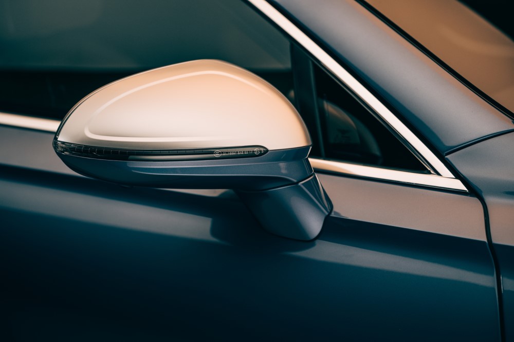 BENTLEY FLYING SPUR MULLINER - изображение jpeg-Imagery_Flying-Spur-Mulliner_Flying-Spur-W12-Mulliner-Wing-mirror на luxuryselection.ru!