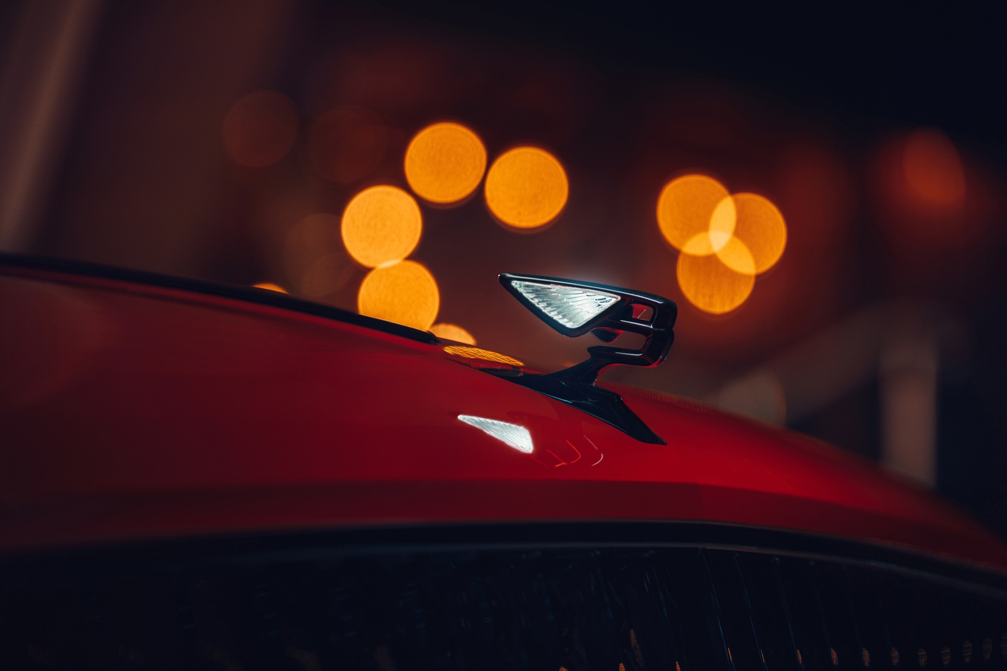 Flying Spur V8 - изображение jpeg-Imagery_Flying-Spur-V8_21MY_Flying-Spur-V8-Flying-B-1 на luxuryselection.ru!