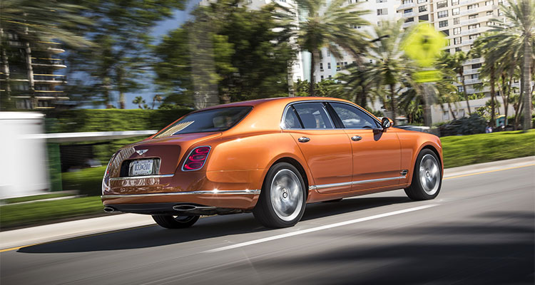 BENTLEY ОТ 6 990 000 РУБ.* В ЛИЗИНГ БЕЗ УДОРОЖАНИЯ - изображение lizing_1_2 на luxuryselection.ru!