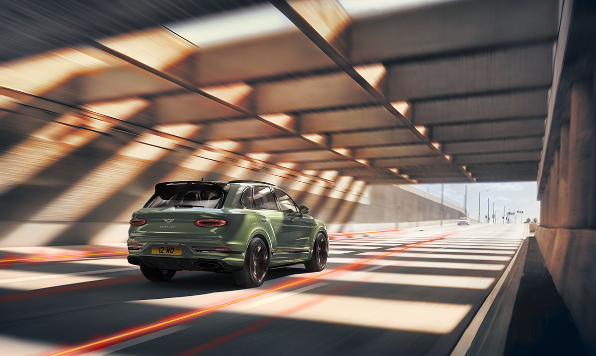 ВСТРЕЧАЙТЕ НОВЫЙ BENTLEY BENTAYGA - изображение slider-3-4 на luxuryselection.ru!