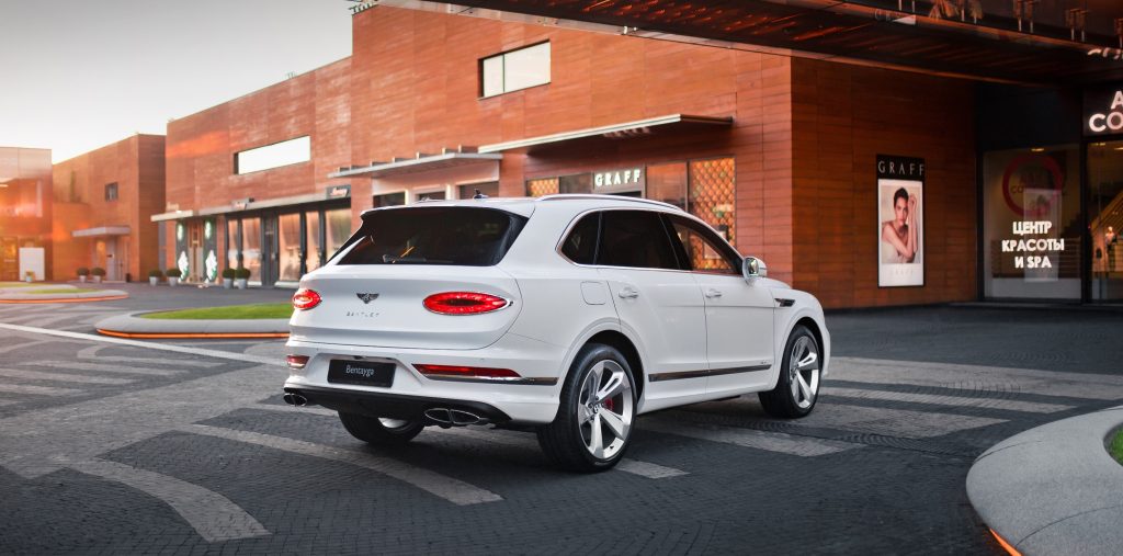 BENTLEY BENTAYGA V8 AZURE SNOW QUARTZ - изображение Рисунок2-7-1024x507 на luxuryselection.ru!